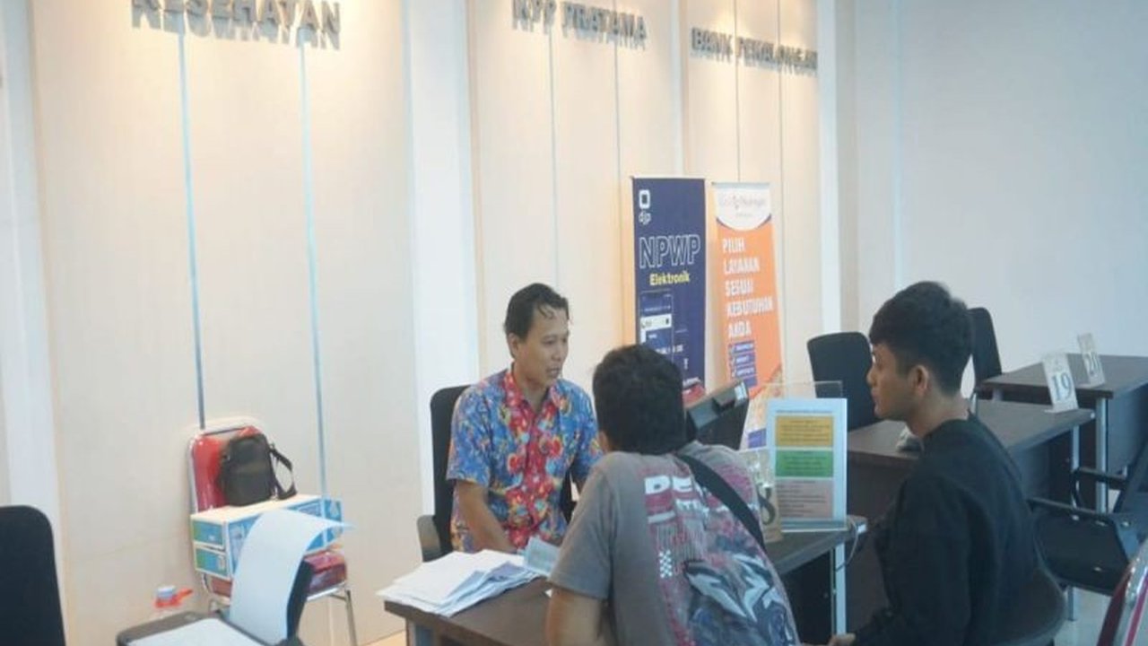 Selama periode September 2024 hingga Januari 2025, tercatat 2.675 warga Kota Pekalongan telah memanfaatkan berbagai layanan di Mal Pelayanan Publik (MPP) setempat, yang bertujuan mempermudah akses layanan publik yang terintegrasi.