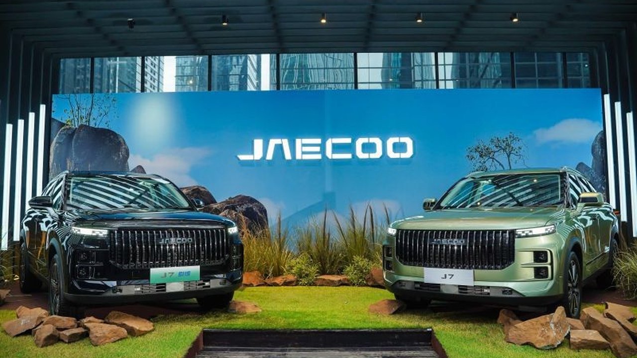 Jaecoo akan meluncurkan SUV hybrid J7 di IIMS 2025, sekaligus mengumumkan harga resminya di Indonesia, menargetkan pasar SUV premium dengan teknologi ramah lingkungan.