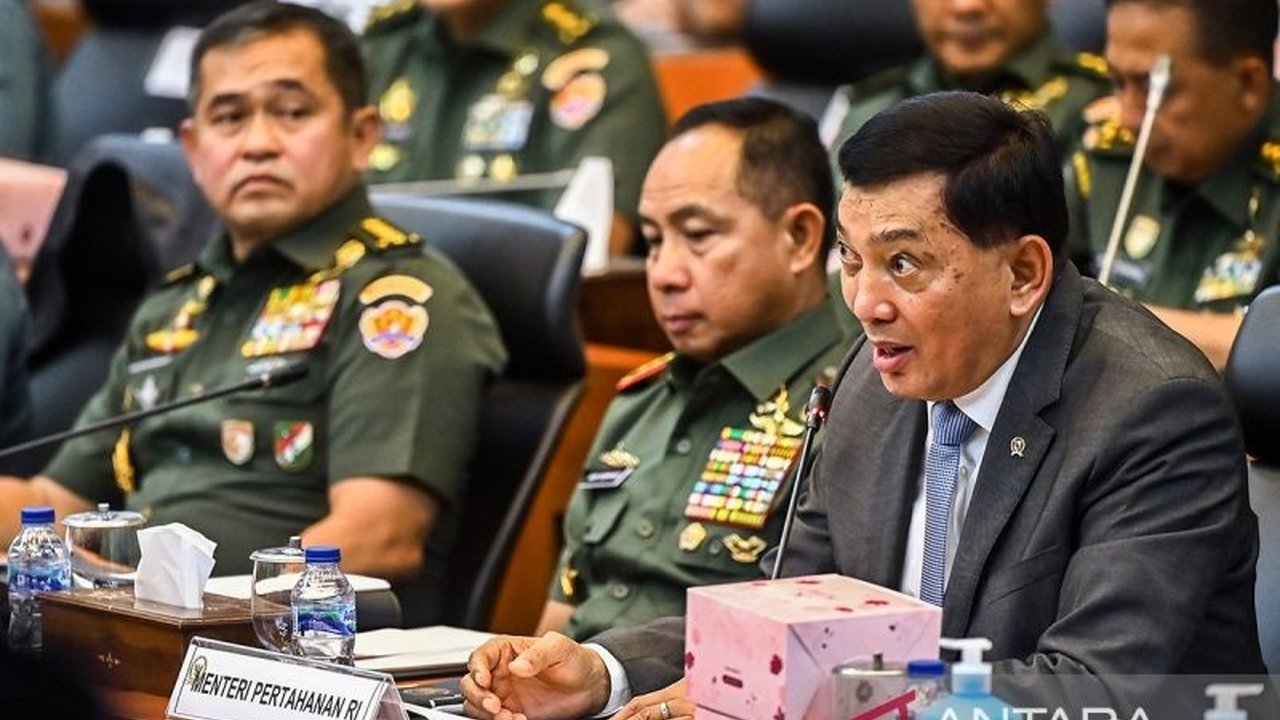 Menhan Sjafrie Sjamsoeddin menjelaskan TNI saat ini memiliki Satuan Siber, bukan Matra Siber, yang direkrut dari profesional dan  difokuskan pada teknologi canggih, bukan jumlah personel.