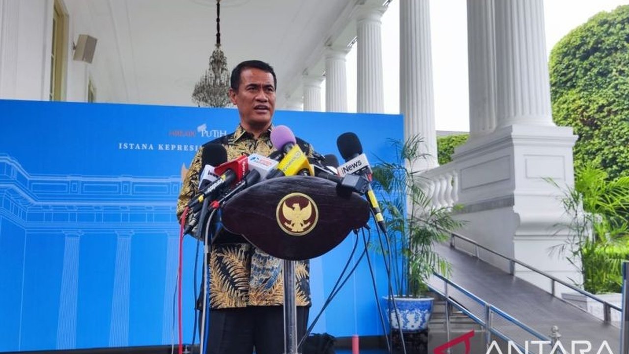 Menteri Pertanian menyatakan 70 persen petani menjual gabah di bawah Harga Pembelian Pemerintah (HPP) meskipun produksi beras diproyeksikan surplus, sehingga pemerintah menyiapkan strategi untuk menyerap hasil panen.