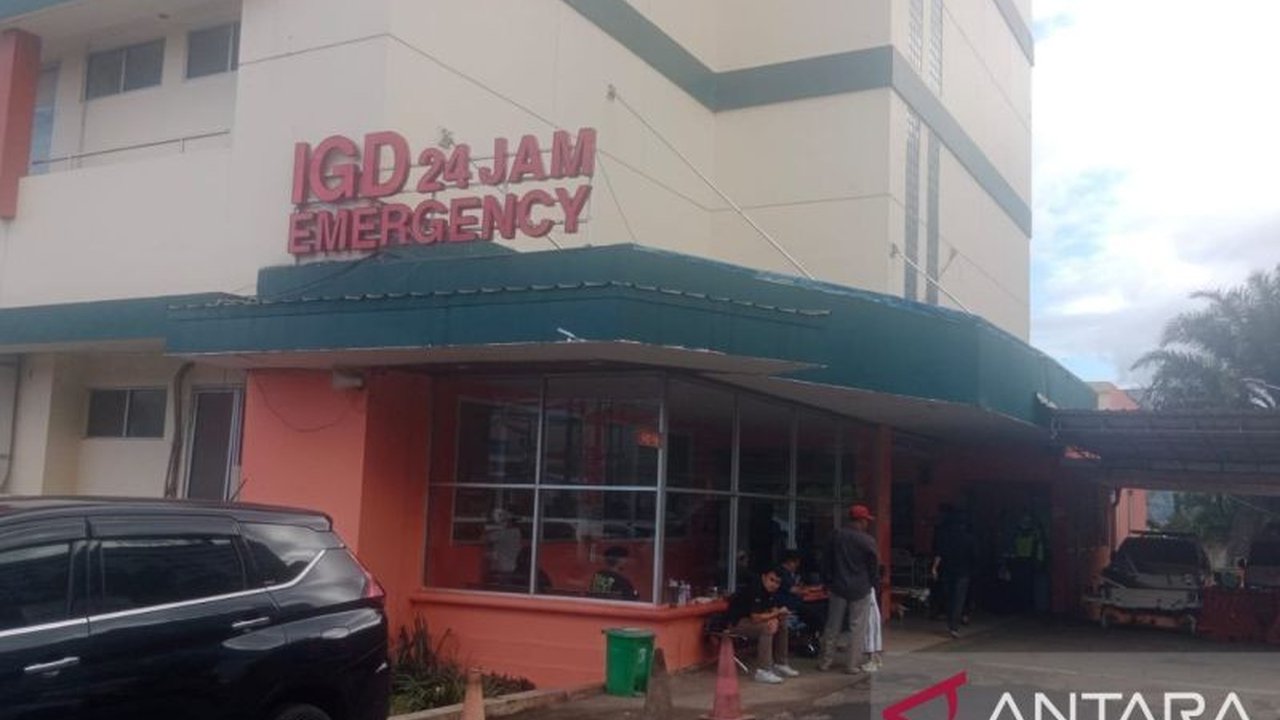 Kecelakaan maut di Gerbang Tol Ciawi 2 pada Selasa malam mengakibatkan 8 orang meninggal dan 11 lainnya luka-luka akibat truk tronton yang mengalami rem blong menabrak sejumlah kendaraan.