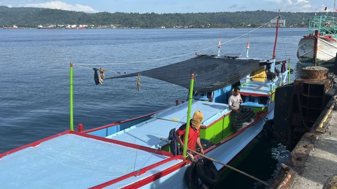 Peringatan BMKG: Gelombang Tinggi Ancam Perairan Maluku