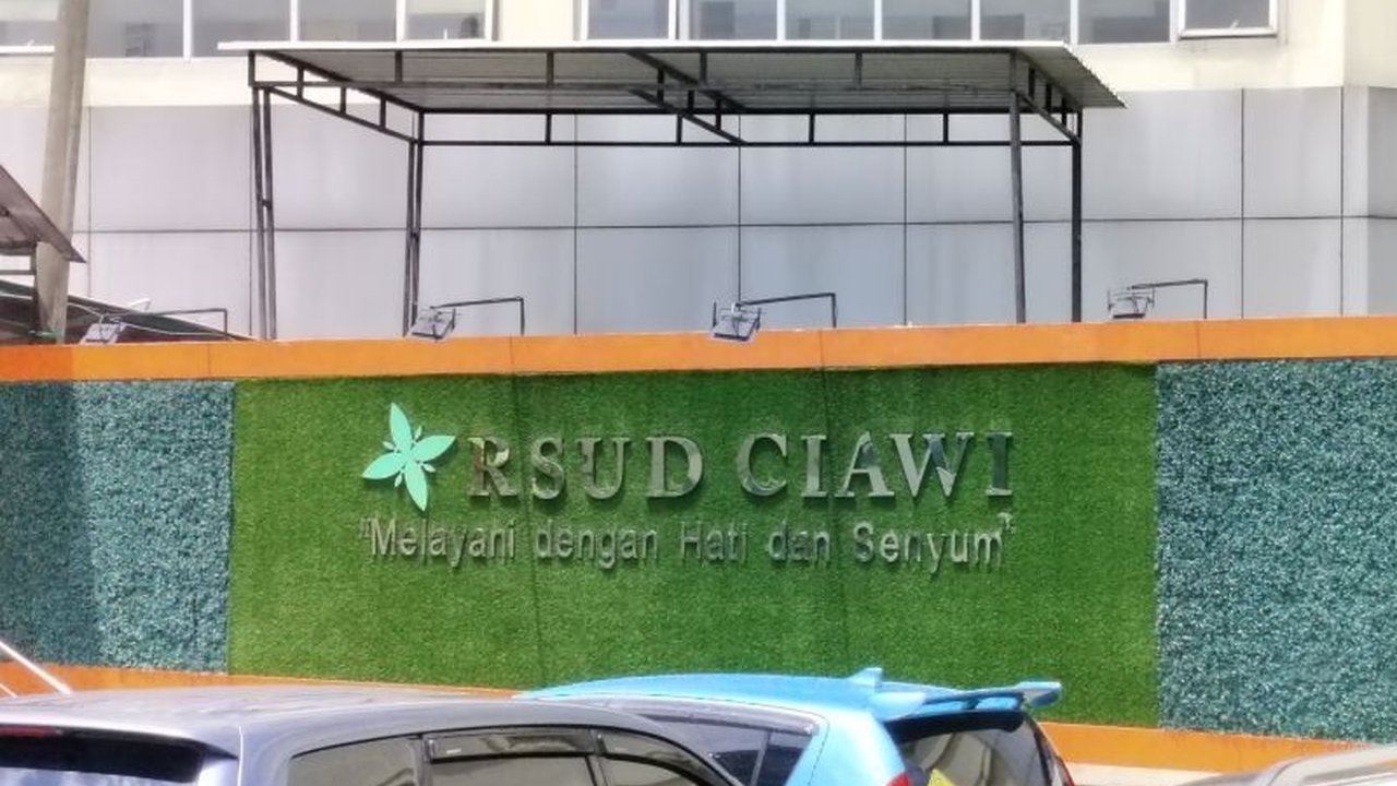 Kecelakaan beruntun di Gerbang Tol Ciawi menewaskan 8 orang, 6 diantaranya belum teridentifikasi,  sementara 11 lainnya luka-luka dengan berbagai tingkat keparahan.