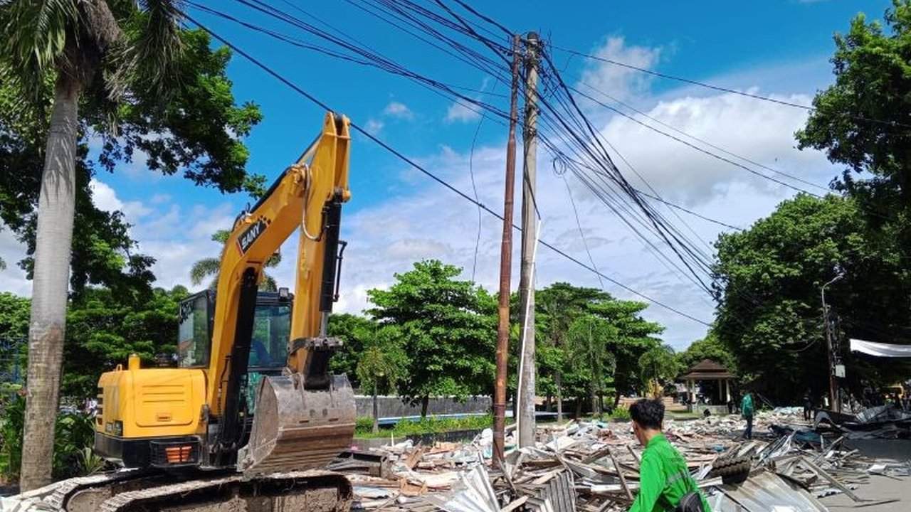 Pemkot Serang Bongkar 23 Kios Pasar Taman Sari: Upaya Penataan Kota dan Ruang Terbuka Hijau