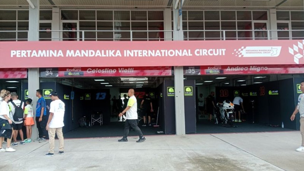 Sirkuit Mandalika akan menggelar tiga event besar di bulan Februari 2025, yaitu seminar ilmiah, pelatihan Yamaha, dan test drive BYD, yang diharapkan dapat mendongkrak pariwisata dan ekonomi lokal.