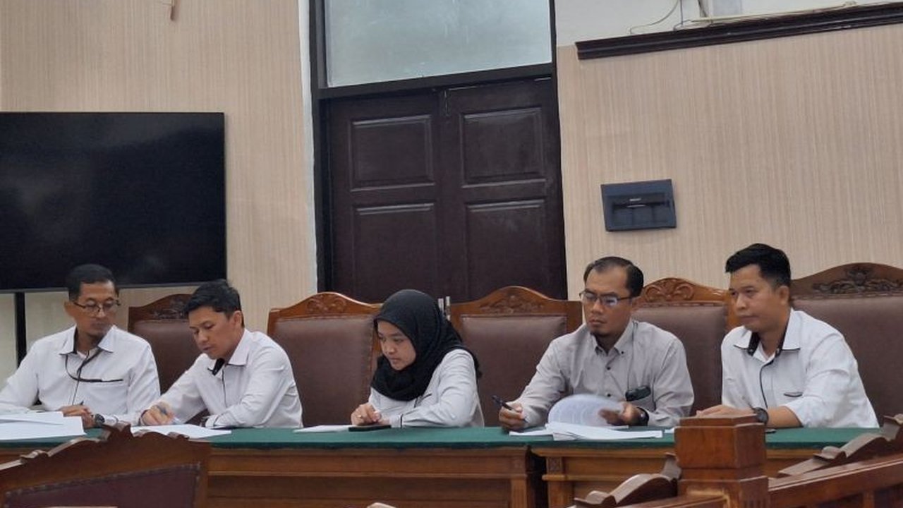 KPK menyatakan keberatan atas perubahan petitum praperadilan yang diajukan tim Hasto Kristiyanto, menganggapnya sebagai tindakan yang merugikan dan meminta waktu tambahan untuk menyiapkan jawaban.