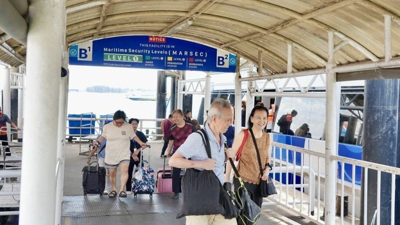 BP Batam segera menerapkan sistem e-ticketing di seluruh terminal feri internasional setelah sukses di terminal domestik, guna meningkatkan efisiensi dan kenyamanan layanan kepelabuhanan.