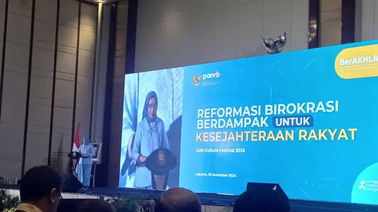 Menteri Pendayagunaan Aparatur Negara dan Reformasi Birokrasi (Menpan RB), Rini Widyantini, dalam ASN Culture Festival 2024 di The Ritz-Carlton Pacific Place, Jakarta, Selasa (10/12/2024).