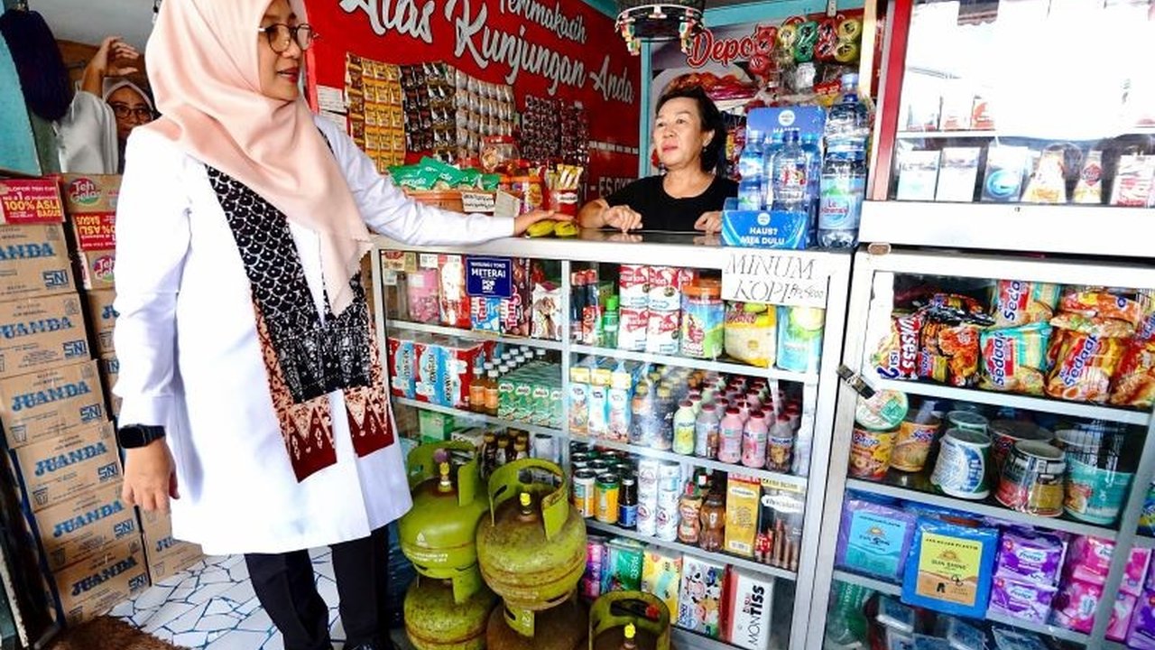 Pemerintah Banyuwangi menyambut positif kebijakan Presiden yang mengizinkan pedagang eceran kembali menjual LPG 3 Kg subsidi,  memberikan solusi distribusi dan pendapatan bagi masyarakat.