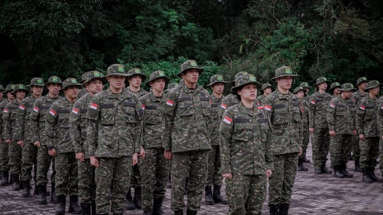 Pelatnas PBSI menggelar retret di Situ Lembang untuk mempererat kebersamaan atlet, pelatih, dan pengurus, guna mempersiapkan diri menghadapi kejuaraan bulu tangkis dunia dan memperkuat mental juara.