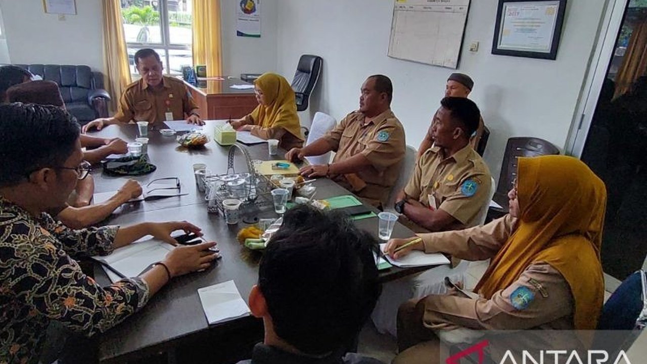 Pemerintah Kabupaten Bangka menetapkan Pilkades antarwaktu di tiga desa pada 21 Mei 2025, meliputi Desa Pagarawan, Petaling Banjar, dan Kemuja, dengan fokus pada persiapan administrasi dan partisipasi masyarakat.