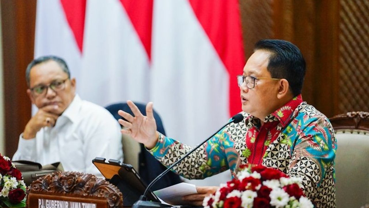 Pemerintah Provinsi Jawa Timur berkomitmen penuh pada UU ASN 2023, menata PPPK dan non-ASN sesuai aturan KemenPANRB, dan memastikan tidak ada lagi tenaga honorer di 2025.