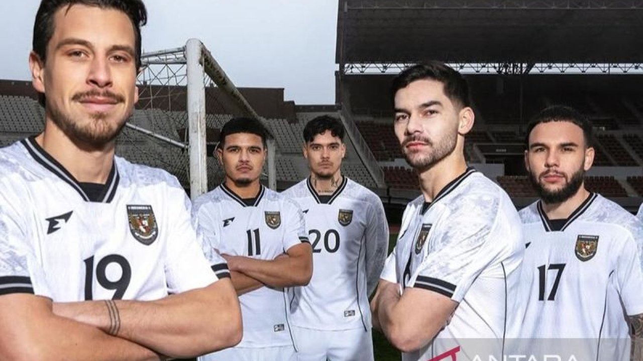 Pelatih Timnas Indonesia U-20, Indra Sjafri, menyatakan tidak terlalu mempermasalahkan penggunaan jersey lama atau baru dari Erspo di Piala Asia U-20 2023, karena baginya jersey bukanlah jimat kemenangan.