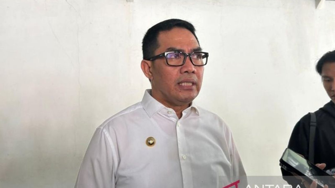 Pemerintah Kota Samarinda menjamin warga miskin mendapat jatah elpiji bersubsidi dengan data penerima yang tercatat dan ditempel di agen serta pangkalan, memastikan penyaluran tepat sasaran.