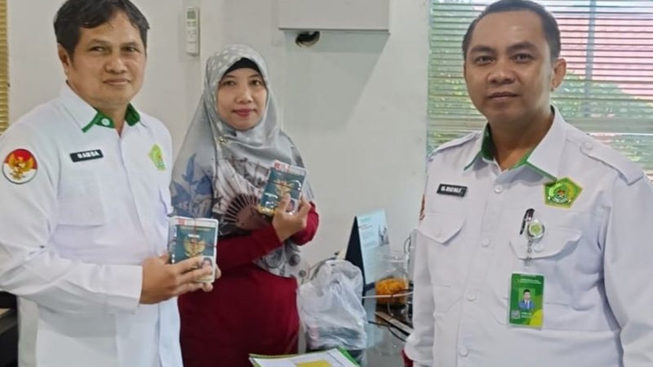 Seluruh 257 calon jamaah haji (CJH) Kabupaten Pelalawan, Riau telah melengkapi dokumen keberangkatan haji 2025, memastikan perjalanan ibadah mereka ke Tanah Suci berjalan lancar.