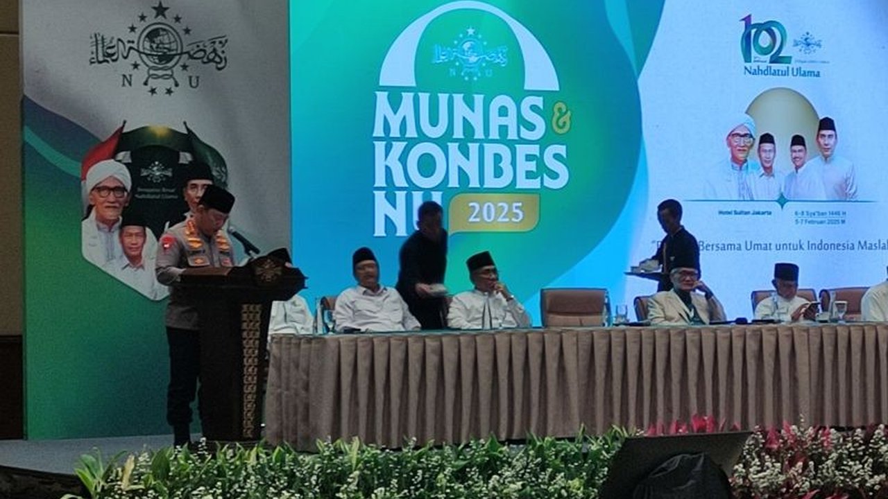 Kapolri Jenderal Listyo Sigit Prabowo menegaskan rekrutmen anggota polisi dari kalangan santri sebagai program prioritas untuk mendapatkan anggota yang berintegritas dan baik di masyarakat.