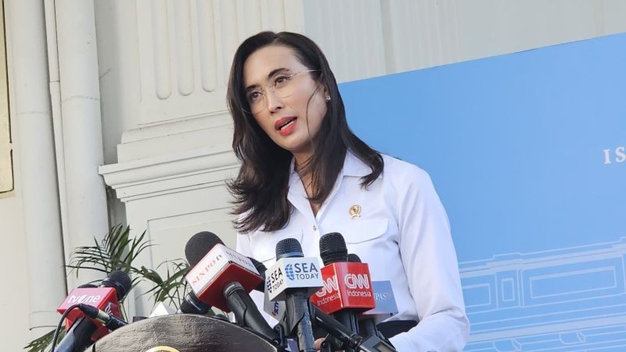 Menteri Pariwisata mengumumkan pertumbuhan 2,5 persen pada jumlah pekerja sektor pariwisata Indonesia di tahun 2024, mencapai 25,01 juta jiwa, didorong oleh peningkatan kunjungan wisatawan domestik dan mancanegara.