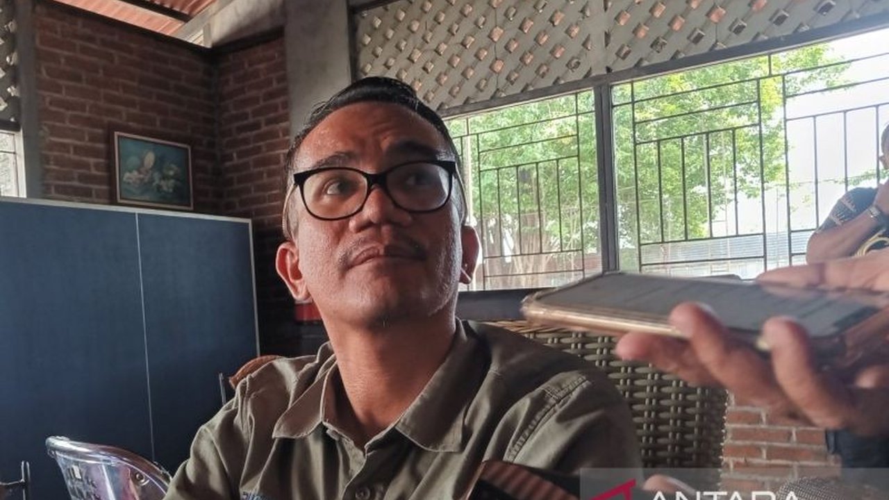 Perum Bulog Cabang Cirebon memastikan stok beras aman hingga akhir 2025 jelang Ramadhan, didukung cadangan 72 ribu ton dan panen raya yang akan datang.