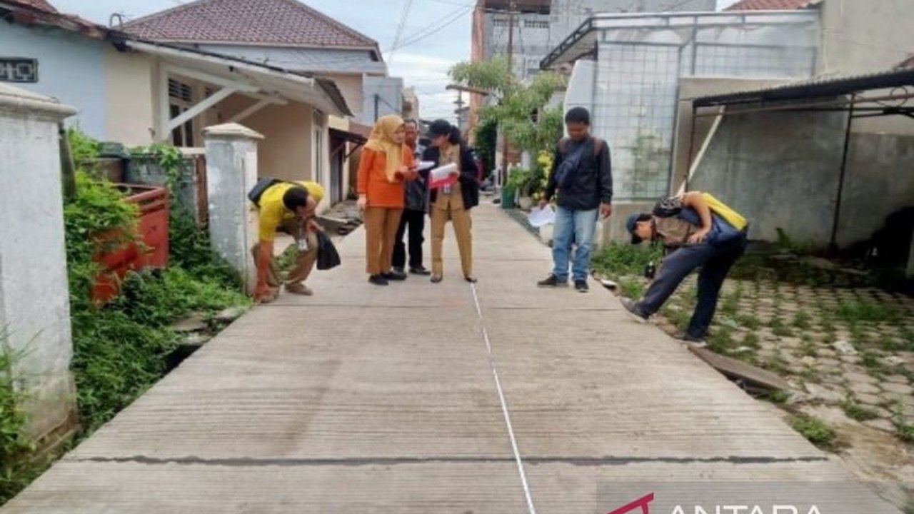 Pemerintah Kota Pekalongan akan fokus pada peningkatan infrastruktur jalan dan rehabilitasi rumah tidak layak huni di tahun 2025 dengan alokasi dana sekitar Rp10 miliar dari DAK.