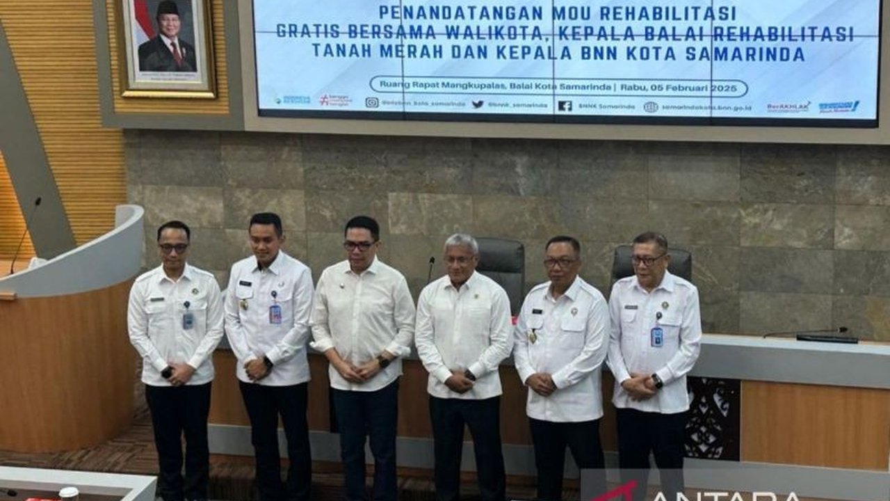 Pemerintah Kota Samarinda berkolaborasi dengan BNN menyediakan layanan rehabilitasi narkoba gratis bagi warga Samarinda, ditandai dengan penandatanganan nota kesepahaman dan hibah tanah seluas lima hektare.