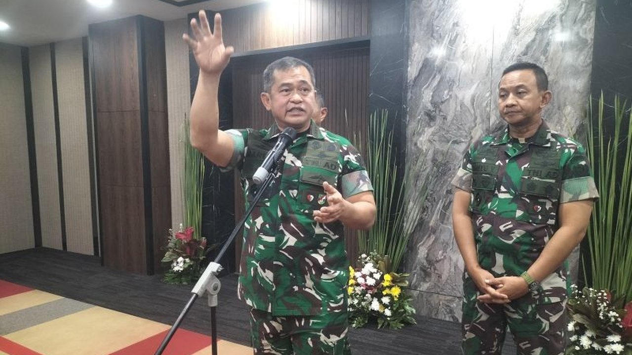 Kepala Staf TNI AD Jenderal TNI Maruli Simanjuntak menyatakan TNI AD siap berkoordinasi dengan penegak hukum untuk memberantas peredaran narkoba di Indonesia, terutama modus baru seperti sistem 'jambak' di Sumatera Utara.