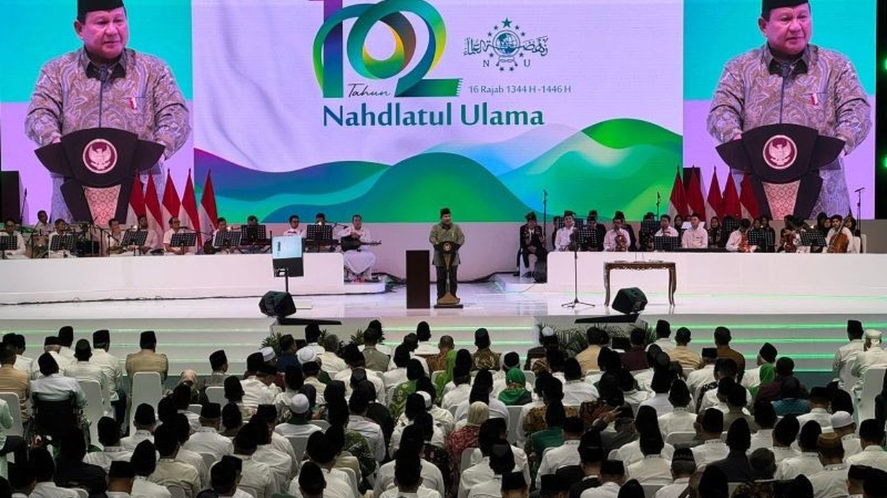 Presiden Prabowo Subianto menekankan kesetiaan aparat negara kepada rakyat dan bangsa Indonesia, serta mendesak pembersihan praktik tidak sehat di institusi pemerintahan dalam peringatan Harlah ke-102 NU.