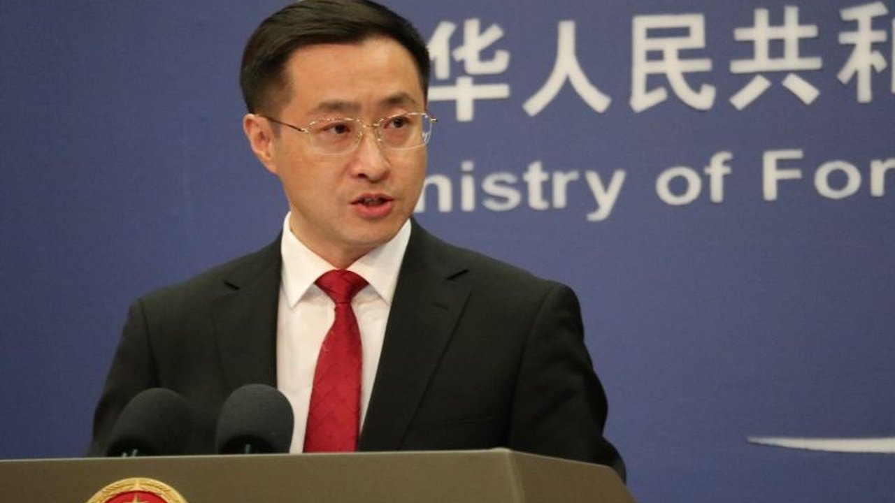 China menyatakan kekecewaan atas keputusan Panama untuk mengakhiri kerja sama Belt and Road Initiative menyusul tekanan dari AS, namun menegaskan komitmen pada kerja sama yang saling menguntungkan dan transparan.