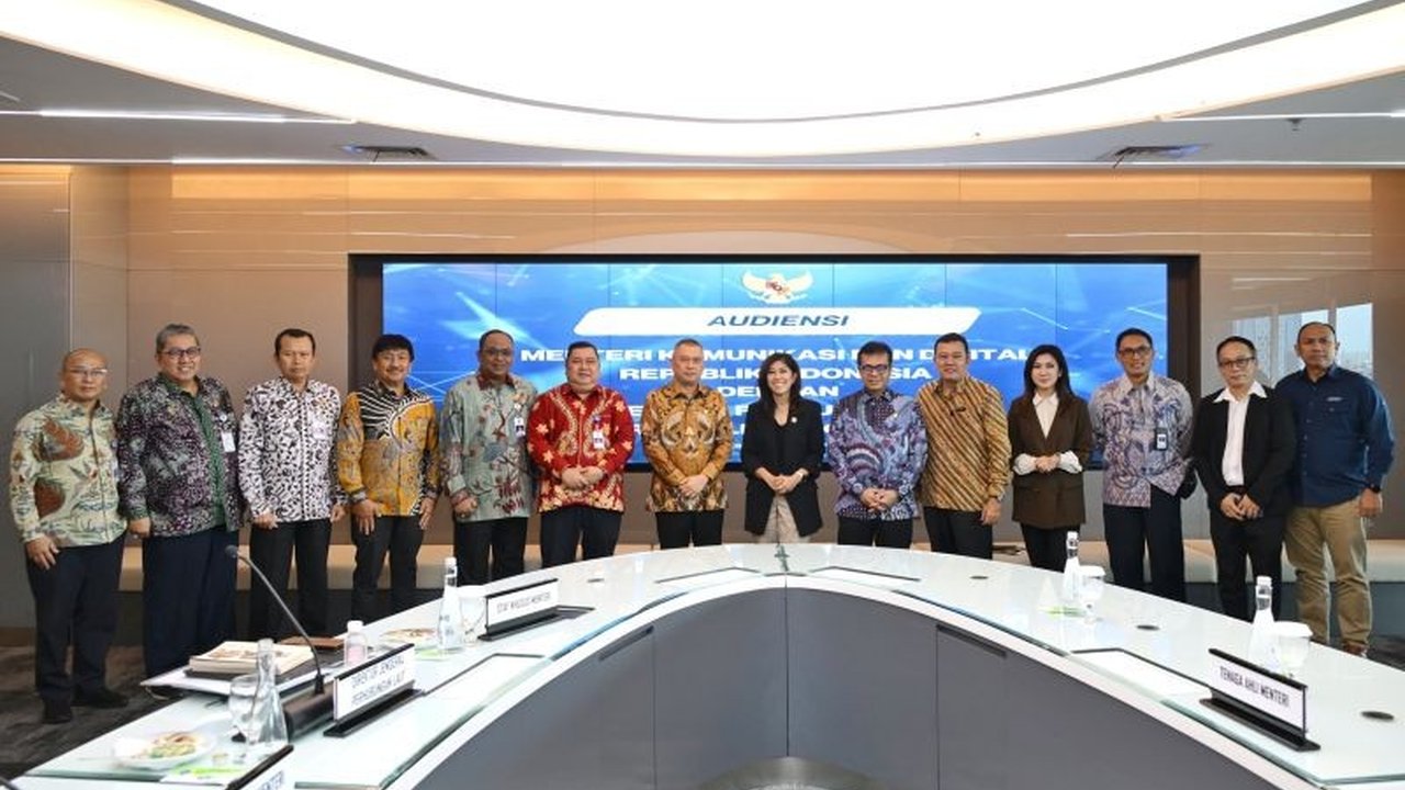 Menhub Dudy Purwaghandi meminta dukungan Kemkominfo untuk menyebarkan informasi terkait angkutan Lebaran 2025 demi kelancaran mudik, melanjutkan kerjasama sukses di Natal dan Tahun Baru 2024/2025.