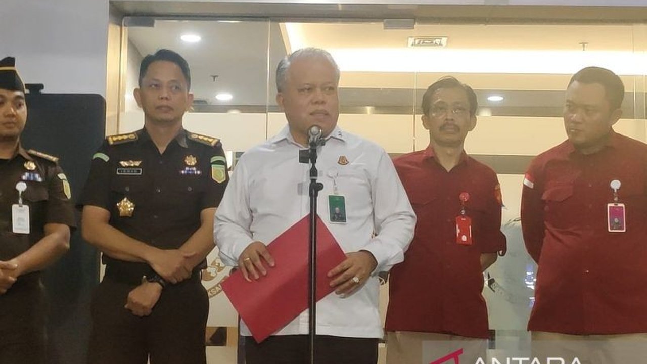 Kejagung Selidiki Kasus Pagar Laut Tangerang, Kades Kohod Belum Serahkan Buku Letter C