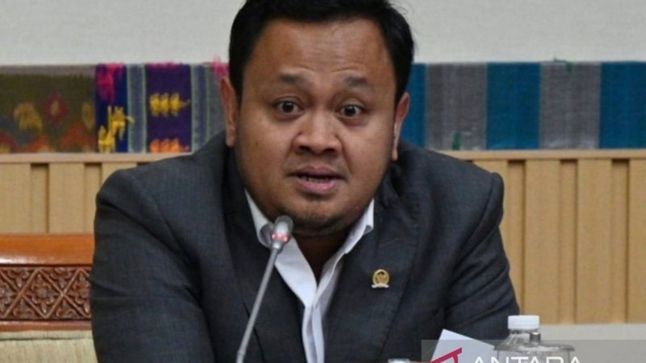 Anggota Komisi III DPR RI, Bimantoro Wiyono, mendorong reformasi pendidikan Polri untuk meningkatkan integritas dan menghapus kekerasan fisik dalam pelatihan, demi terciptanya pelayanan masyarakat yang lebih baik.
