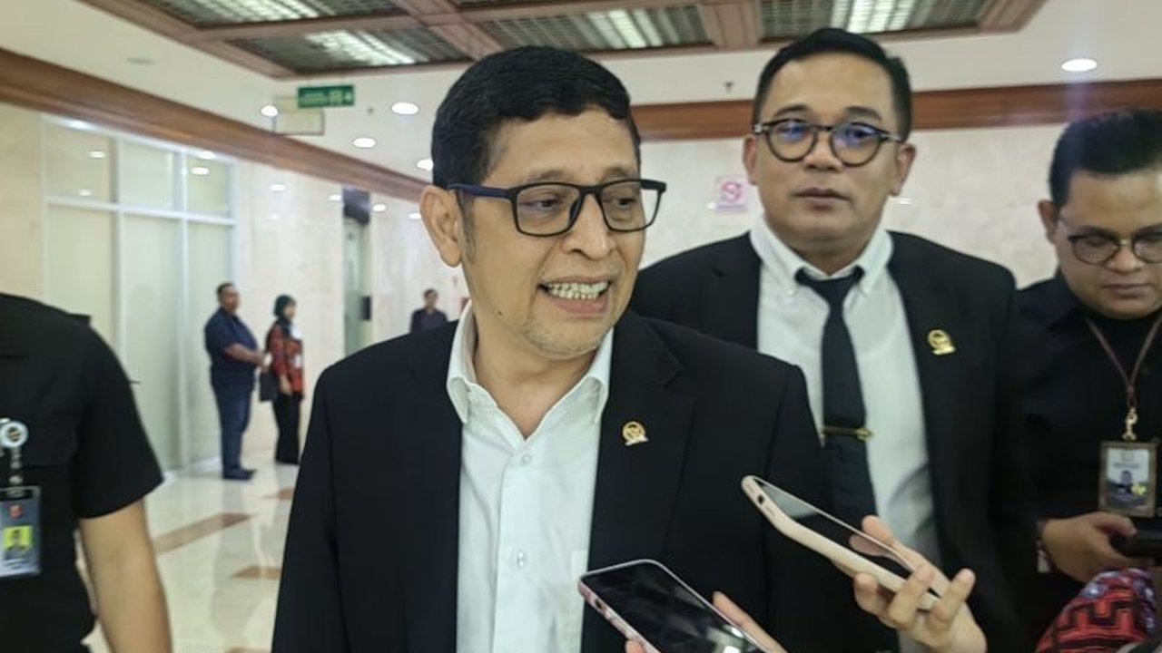 Ketua Baleg DPR, Bob Hasan, menjelaskan revisi Peraturan DPR RI Nomor 1 Tahun 2020 tentang Tata Tertib difokuskan pada evaluasi berkala pejabat publik, bukan pencopotan, dengan rekomendasi akhir kepada pihak berwenang.