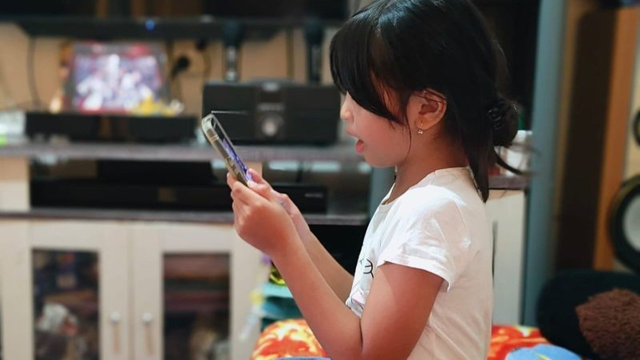 Pemerintah Kota Pontianak akan membatasi penggunaan media sosial bagi anak-anak, terutama di sekolah, untuk mencegah dampak negatif seperti tawuran yang dipicu medsos.