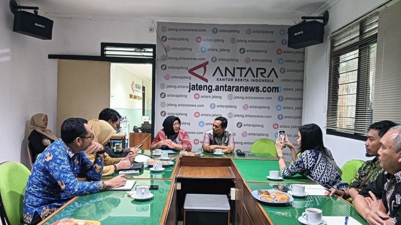 BKKBN Jateng secara aktif memastikan isu kependudukan dan pembangunan keluarga terintegrasi dalam RPJMD di Jawa Tengah, termasuk upaya pengendalian penduduk dan pencegahan stunting, serta menekankan pentingnya peran media dalam mendukung program Bangga Ke