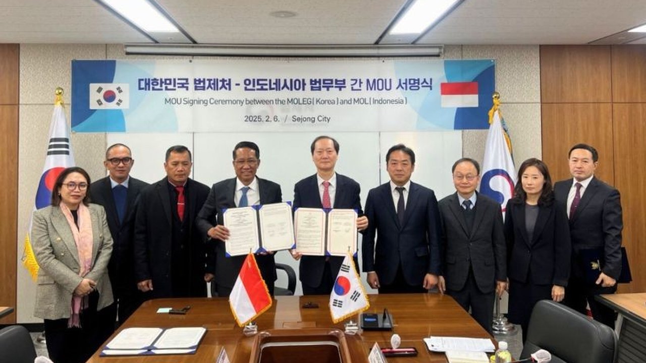 Indonesia dan Korea Selatan resmi menjalin kerja sama hukum, mencakup pertukaran legislasi dan teknologi sistem informasi hukum, untuk meningkatkan kualitas peraturan perundang-undangan di Indonesia selama lima tahun ke depan.