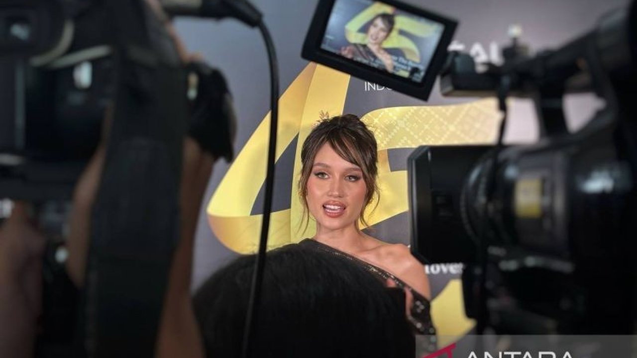 Aktris Cinta Laura mengajak masyarakat Indonesia untuk  lebih percaya diri dan  menghilangkan rasa minder, karena setiap individu memiliki kelebihan yang patut dibanggakan dan dapat membawa kesuksesan.