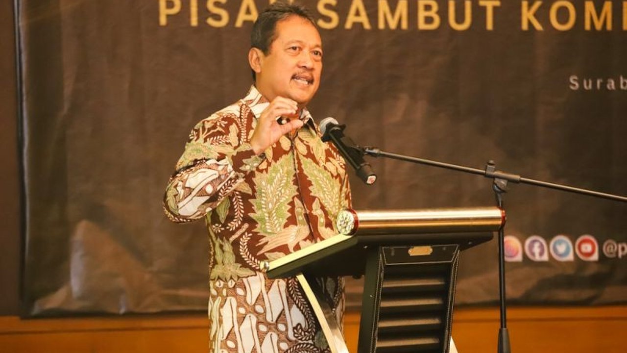 Kementerian Kelautan dan Perikanan (KKP) mendorong PT Garam meningkatkan produksi garam untuk mencapai swasembada garam nasional pada tahun 2027, melalui modernisasi teknologi dan perluasan lahan tambak.
