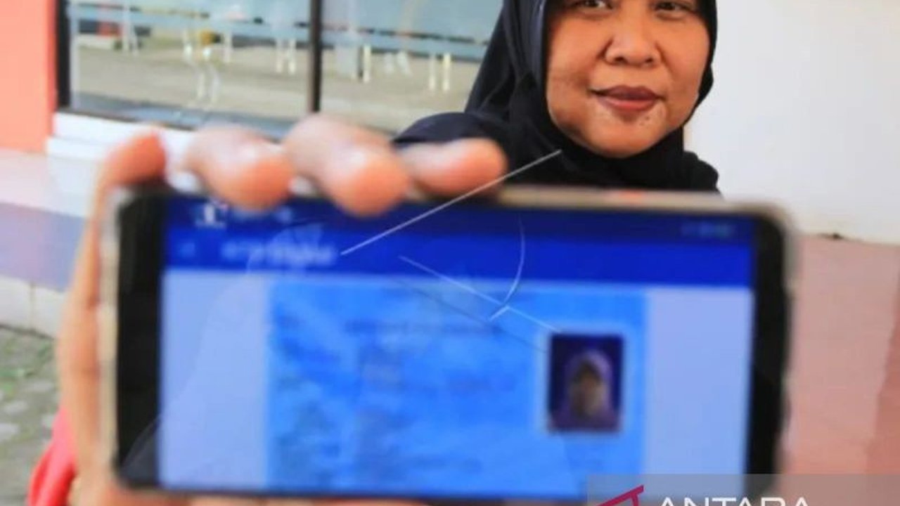 Dinas Dukcapil Simeulue mencatat 3.502 warga telah aktivasi IKD, dengan target 25 persen penduduk pada 2025, menempatkan Simeulue sebagai pengguna IKD terbanyak kedua di Aceh.