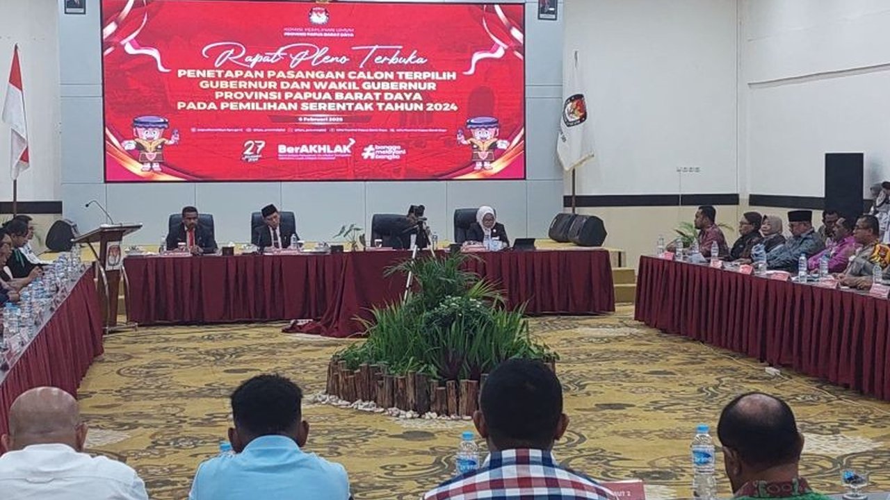 KPU Provinsi Papua Barat Daya menetapkan Elisa Kambu dan Ahmad Nausrau sebagai Gubernur dan Wakil Gubernur terpilih periode 2025-2030 setelah Mahkamah Konstitusi menolak gugatan sengketa Pilkada.