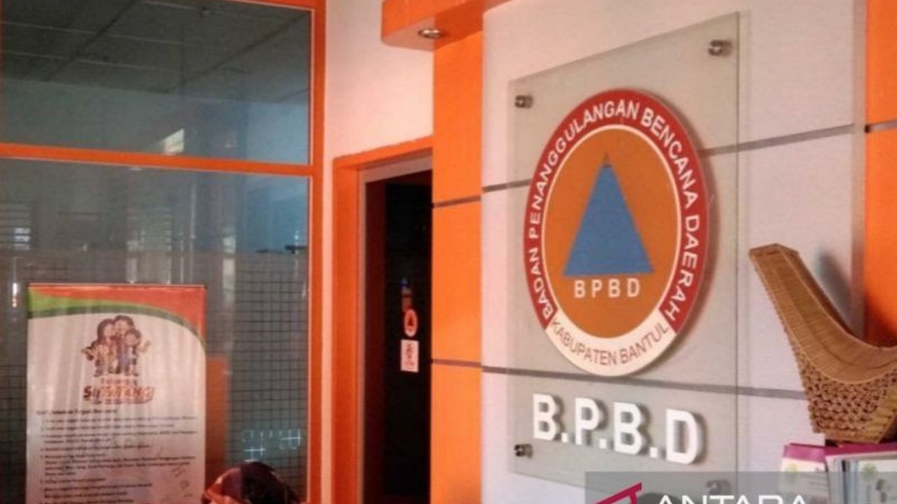 Badan Penanggulangan Bencana Daerah (BPBD) Bantul membentuk Unit Layanan Disabilitas Penanggulangan Bencana (ULD-PB) sebagai langkah pionir di DIY untuk memastikan inklusi penyandang disabilitas dalam penanggulangan bencana.