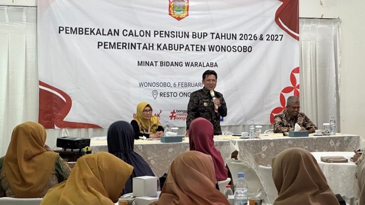 Badan Kepegawaian Daerah (BKD) Kabupaten Wonosobo menggelar pembekalan kewirausahaan bagi 78 PNS yang akan pensiun pada 2026-2027, membantu mereka mempersiapkan masa pensiun yang sejahtera dan produktif.