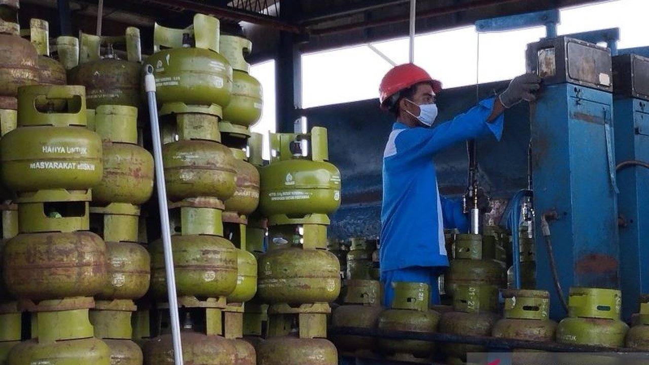 PT Pertamina Patra Niaga menambah alokasi 77.840 tabung elpiji subsidi untuk Kudus Raya guna memenuhi kebutuhan masyarakat dan mencegah aksi borong menyusul isu kelangkaan.