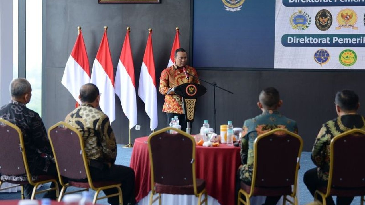 Badan Pemeriksa Keuangan (BPK) mengidentifikasi sejumlah risiko dalam anggaran Badan Nasional Penanggulangan Terorisme (BNPT) 2024, terutama terkait pinjaman luar negeri, realisasi belanja rendah, dan Pemilu/Pilkada serentak.