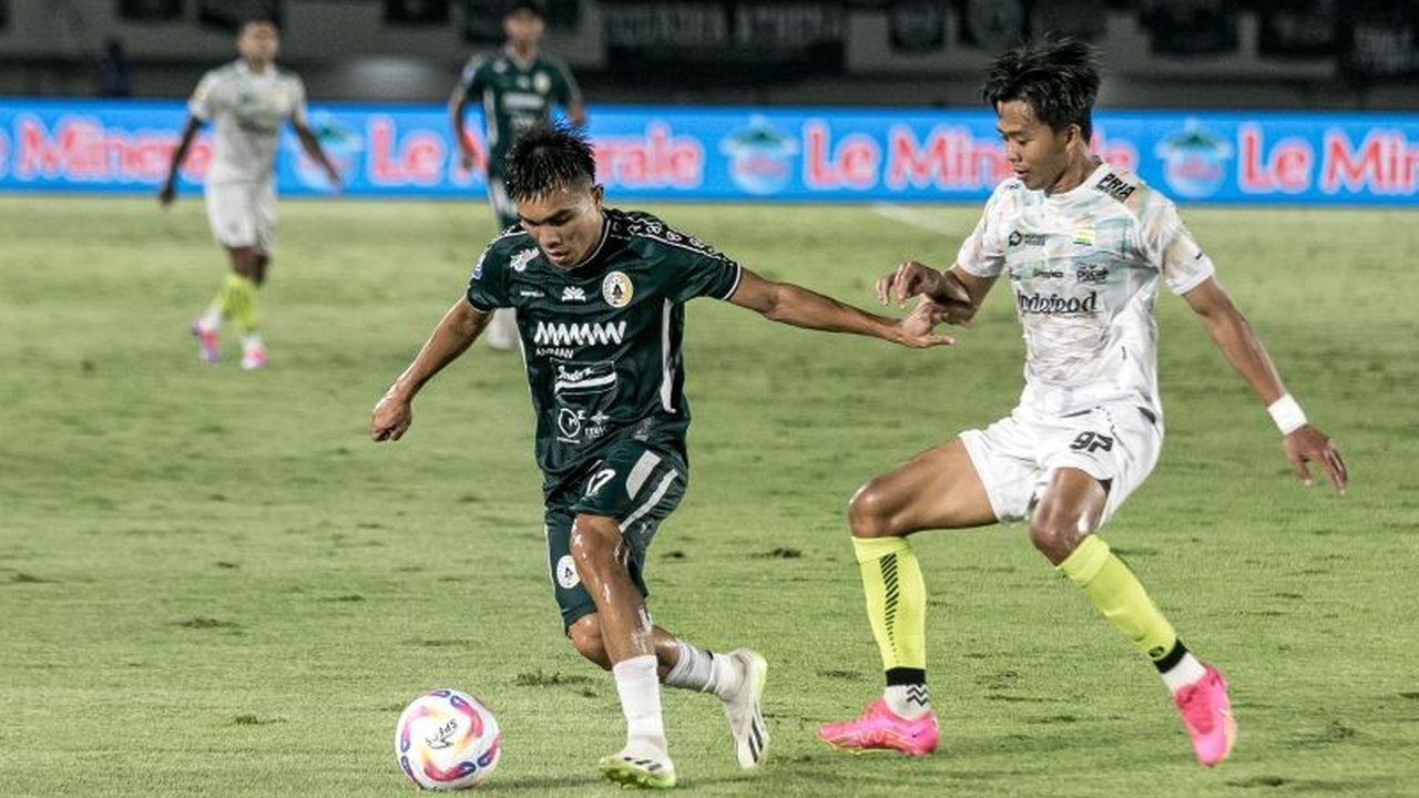 Pemain Persib Bandung, Edo Febriansah, memimpin klasemen pemain dengan jumlah tekel terbanyak di Liga 1 2023 dengan total 53 tekel hingga pekan ke-21, melampaui pemain-pemain bintang lainnya.