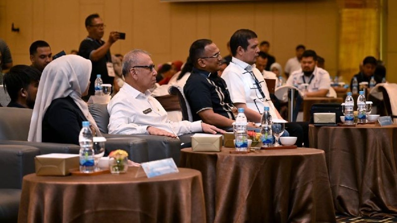 Penetapan Bobby Nasution-Surya sebagai Gubernur dan Wakil Gubernur Sumut periode 2025-2030 oleh KPU Sumut diharapkan mempercepat pembangunan daerah dengan menjalankan program-program yang telah dirancang.