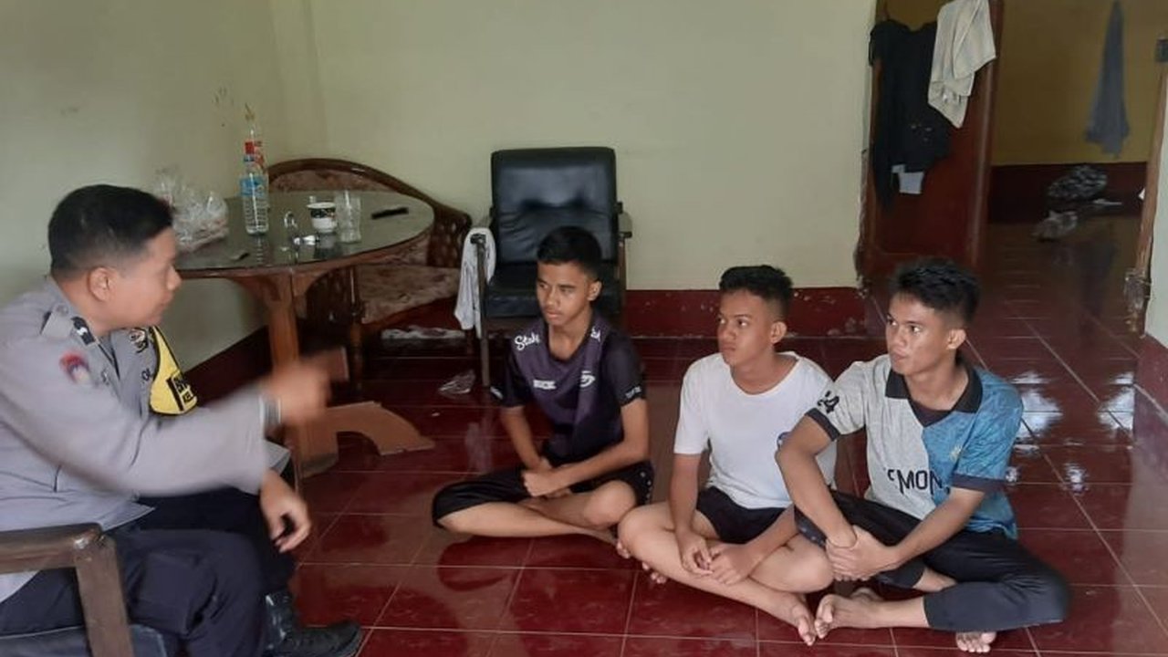 SMKN 3 Mataram, NTB, telah sukses menjalankan program Beasiswa Adem Repatriasi selama dua tahun terakhir, memberikan kesempatan pendidikan bagi anak-anak Pekerja Migran Indonesia (PMI) dari Malaysia.