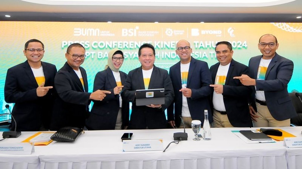 Bank Syariah Indonesia (BSI) berhasil membukukan laba bersih Rp7,01 triliun di tahun 2024, meningkat 22,83 persen dibandingkan tahun sebelumnya, didorong oleh pertumbuhan Dana Pihak Ketiga (DPK) dan penyaluran pembiayaan yang signifikan.