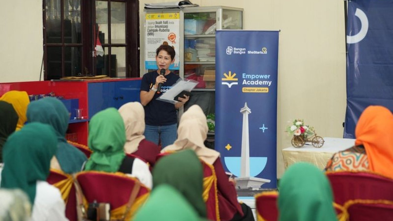 Bangun Bangsa Berdayakan UMKM Perempuan Jaktim lewat Empower Academy