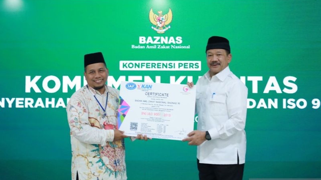 Badan Amil Zakat Nasional (Baznas) mempertahankan sertifikasi ISO 9001:2015 dan ISO 37001:2016, memperkuat transparansi dan akuntabilitas pengelolaan zakat serta mencegah korupsi.