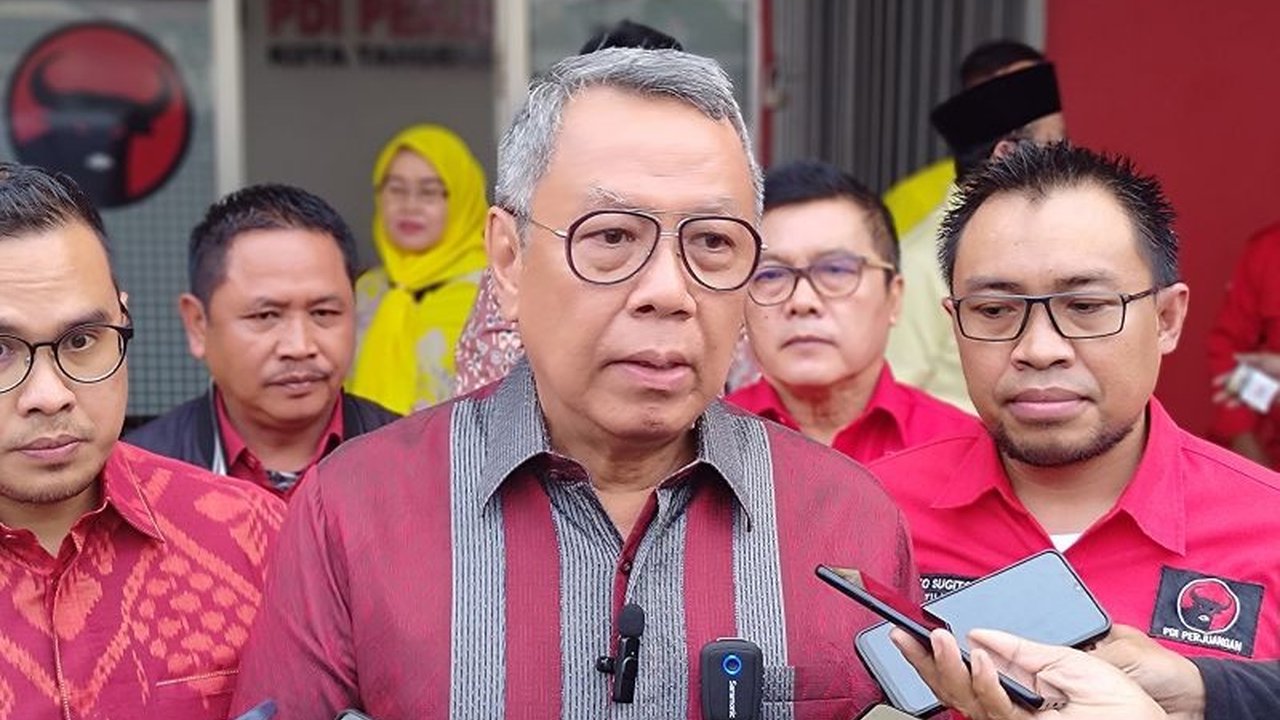 Pemerintah Kota Tangerang Selatan (Tangsel) memangkas 40% anggaran perjalanan dinas pada APBD 2025 untuk efisiensi dan mengalokasikannya ke program non-infrastruktur, sesuai Instruksi Presiden Nomor 1 Tahun 2025.