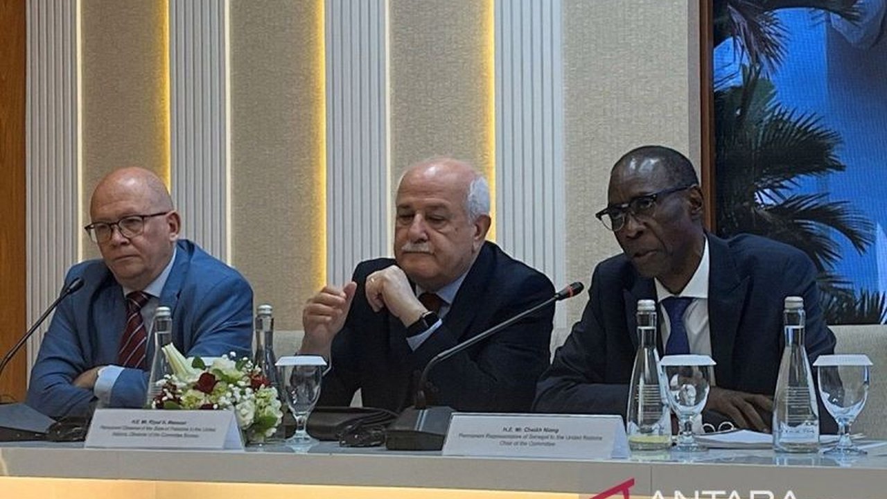 Dubes Palestina untuk PBB, Riyad Mansour, menegaskan kembali klaim kepemilikan Palestina atas Jalur Gaza dan menolak rencana AS untuk mengambil alih wilayah tersebut, menekankan pentingnya gencatan senjata permanen dan pembangunan kembali Gaza.